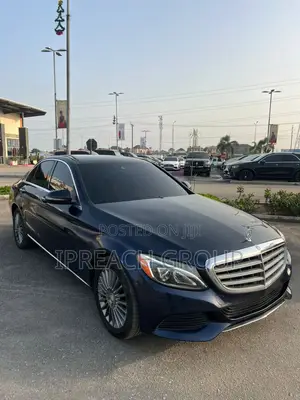 Mercedes-Benz C300 Luxury 4dr AWD 4Matic Sedan (2.0L 4cyl 7A) 2015 Blue