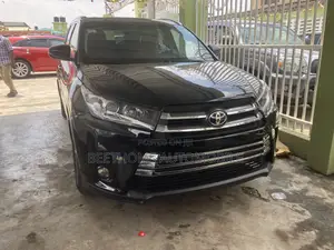 Toyota Highlander 2015 Black
