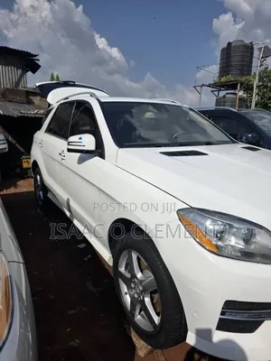Mercedes-Benz M Class ML350 4MATIC 4dr SUV AWD (3.5L 6cyl 7A) 2014