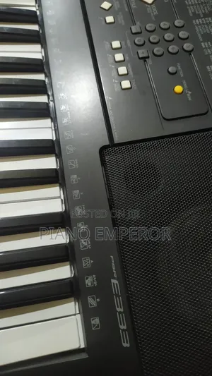 Yamaha E333 Digital Piano