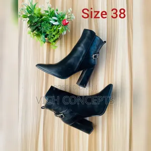 Thrift Ankle Boot
