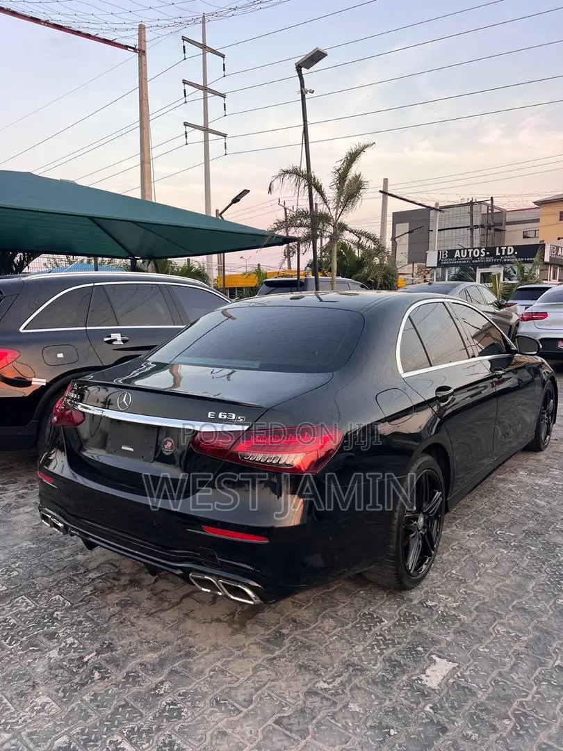 Mercedes-Benz E300 2017 Black