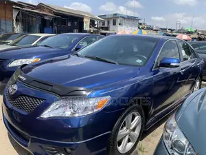 Toyota Camry SE 4dr Sedan (2.5L 4cyl 6A) 2011 Blue