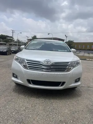 Toyota Venza XLE 2012 White