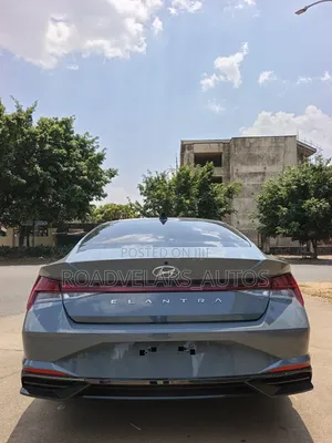 Hyundai Elantra Limited 2023 Gray