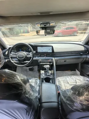 Hyundai Elantra Limited 2023 Gray
