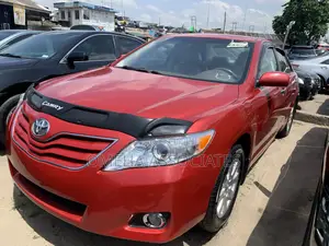 Toyota Camry LE 4dr Sedan (2.5L 4cyl 6A) 2011 Red