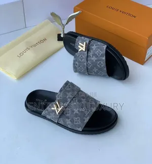 Louis Vuitton Luxury Men's Slippers Best Quality Well Banded Package