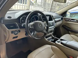 Mercedes-Benz M Class ML 350 4Matic 2013 Brown