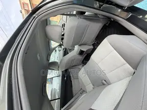Toyota Camry L 4dr Sedan (2.5L 4cyl 6A) 2013 Green
