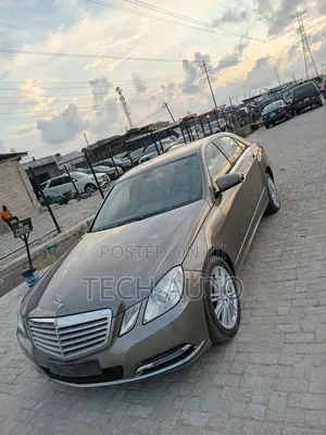 Mercedes-Benz E350 2011 Brown