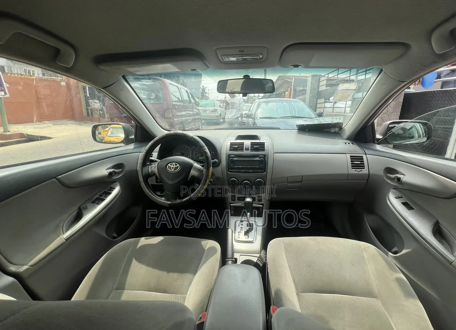 Toyota Corolla 2012 Silver
