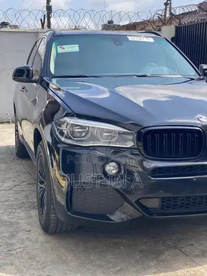 BMW X5 xDrive50i 4dr SUV AWD (4.4L 8cyl Turbo 8A) 2015 Black