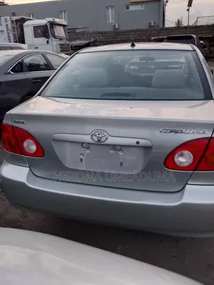Toyota Corolla 2004 Silver