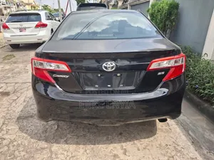 Toyota Camry SE 4dr Sedan (2.5L 4cyl 6A) 2013 Black