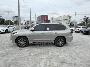 Lexus LX 570 AWD 2018 Gray