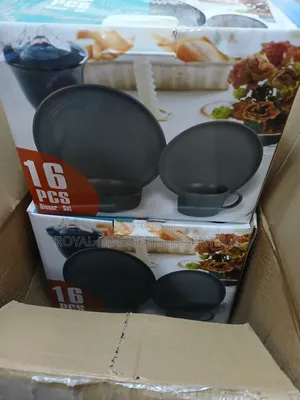 16pcs Black Dinner Set