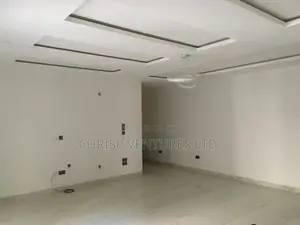 3bdrm Apartment in Ikeja Gra for rent