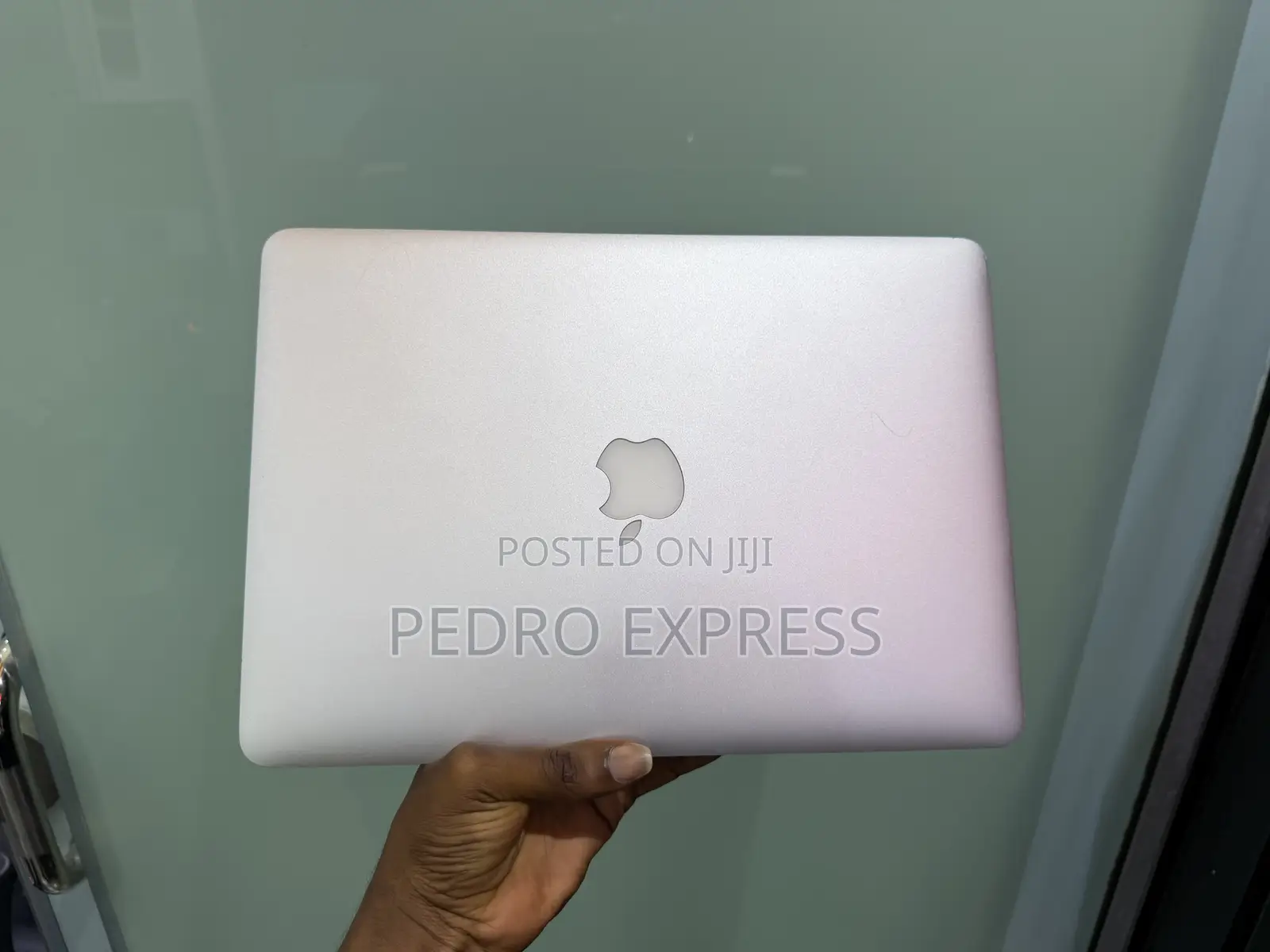 Laptop Apple MacBook Air 2015 8GB Intel Core i7 SSD 128GB