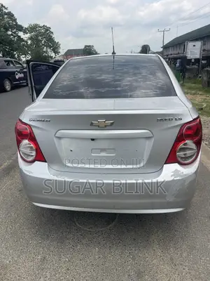Chevrolet Aveo 1.4 Sedan 2015 Silver
