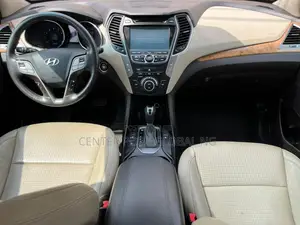 Hyundai Santa Fe GLS 4dr SUV AWD (3.3L 6cyl 6A) 2015 Orange