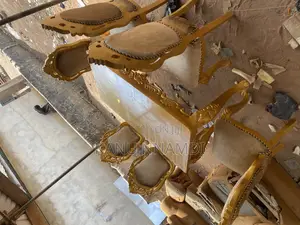 Royal Dining Table