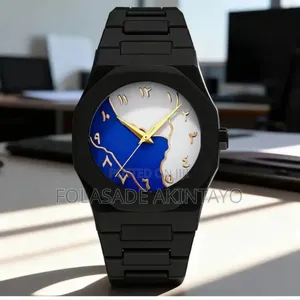 Fashionable Unique Wristwatch