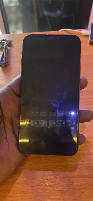 Apple iPhone X 64 GB Black