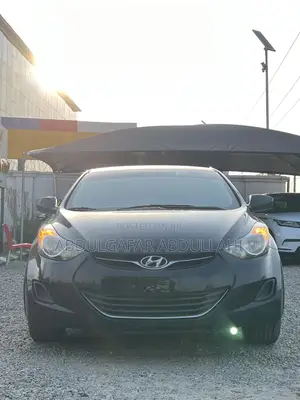Hyundai Elantra GLS Sedan FWD (1.8L 4cyl 6M) 2013 Black