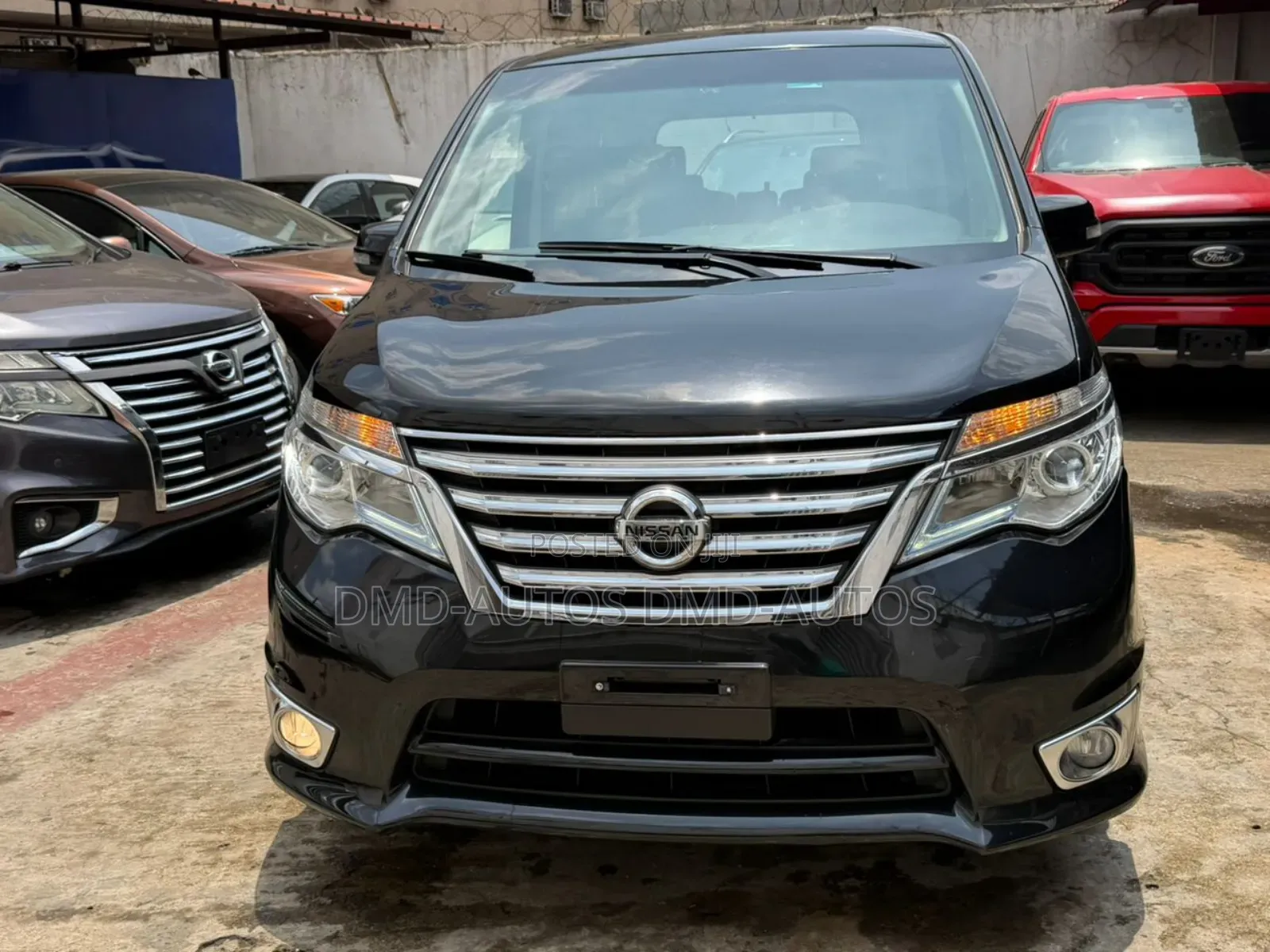Nissan Serena 2016 Gray
