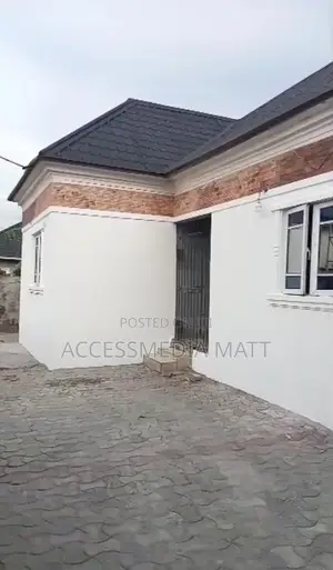 2bdrm Apartment in Otokutu, Warri for rent