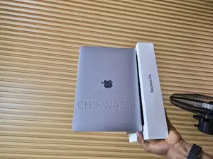 Laptop Apple MacBook Pro 2020 8GB Apple M1 SSD 256GB