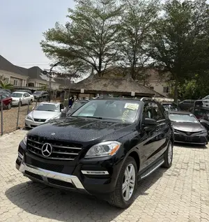 Mercedes-Benz M Class ML350 4MATIC 4dr SUV AWD (3.5L 6cyl 7A) 2015