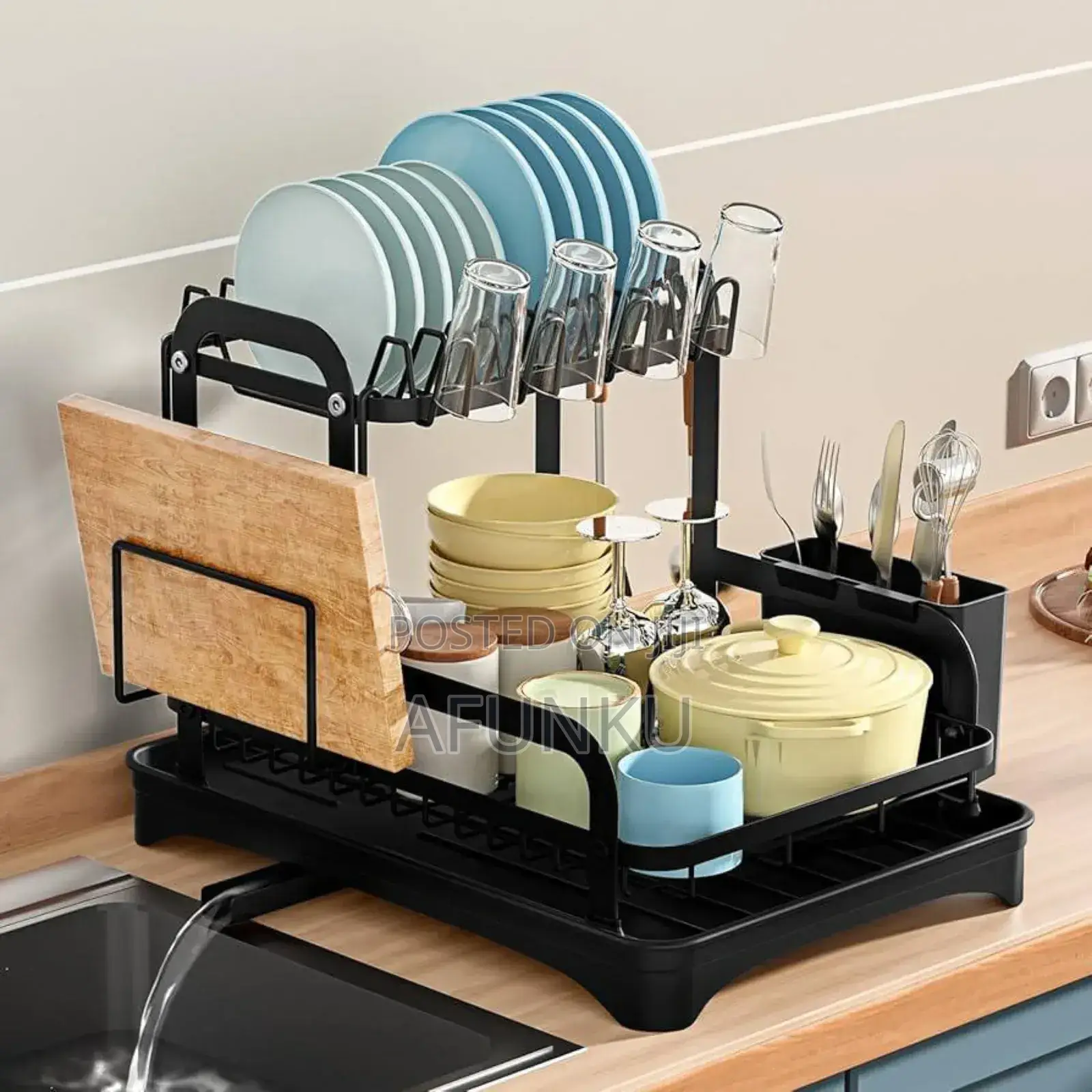 Plate Rack With Drainer and Cup Holder
