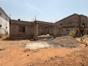 3bdrm Duplex in Seman Estate, Sabon Lugbe for sale