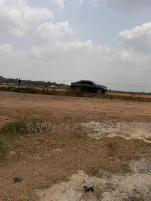 4plots Of Land Facing The Lagos Ibadan Expressway,