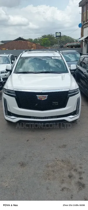 Cadillac Escalade 2019 White