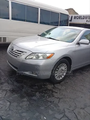 Toyota Camry 2009 Silver