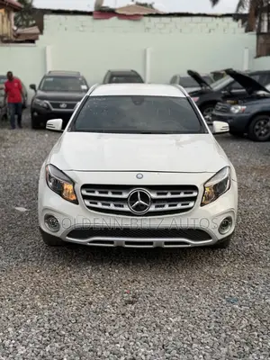 Mercedes-Benz GLA 250 2017 White