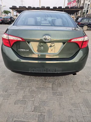Toyota Corolla LE 4dr Sedan (1.8L 4cyl CVT) 2015 Green