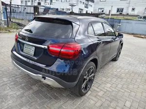 Mercedes-Benz GLA-Class 2018 Black