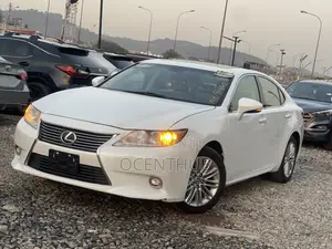 Lexus ES 350 FWD 2015 White