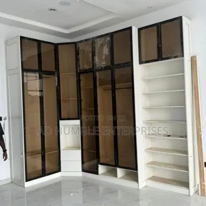 Glass Closet Wobrope With and Designs