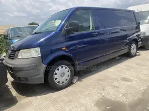 Volkswagen Transporter 2013 Blue