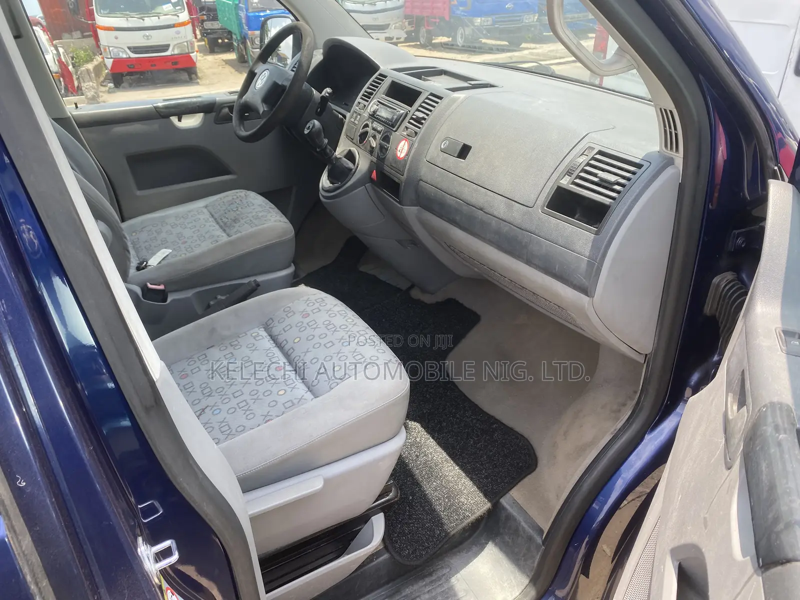 Volkswagen Transporter 2013 Blue