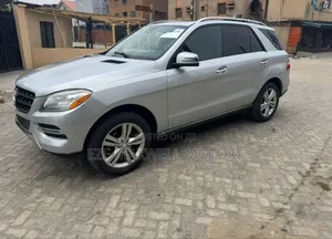 Mercedes-Benz M Class ML350 4MATIC 4dr SUV AWD (3.5L 6cyl 7A) 2014