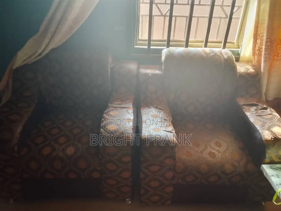 Complete Set of Cushion Chair