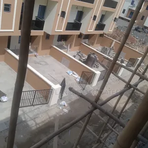 4bdrm Duplex in Suco Estate, Oko-Oba for sale