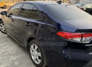 Toyota Corolla LE 2020 Black