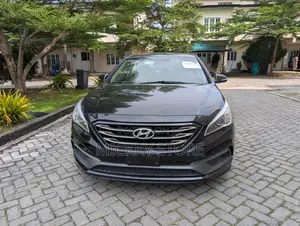 Hyundai Sonata Limited 2.0T Seban (2.0L 4cyl 6A) 2016 Black